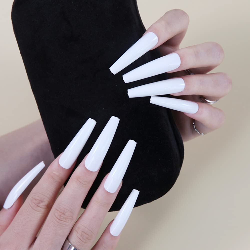Press on nails. What do we think? Do they look like press ons? : r/Nails