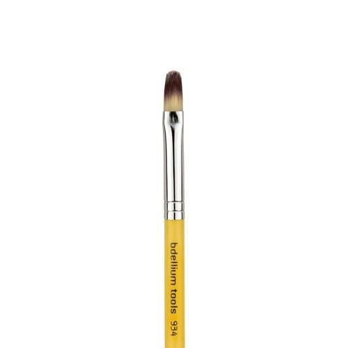 For That Professional Touch  Bdellium Tools Professional Makeup Brush