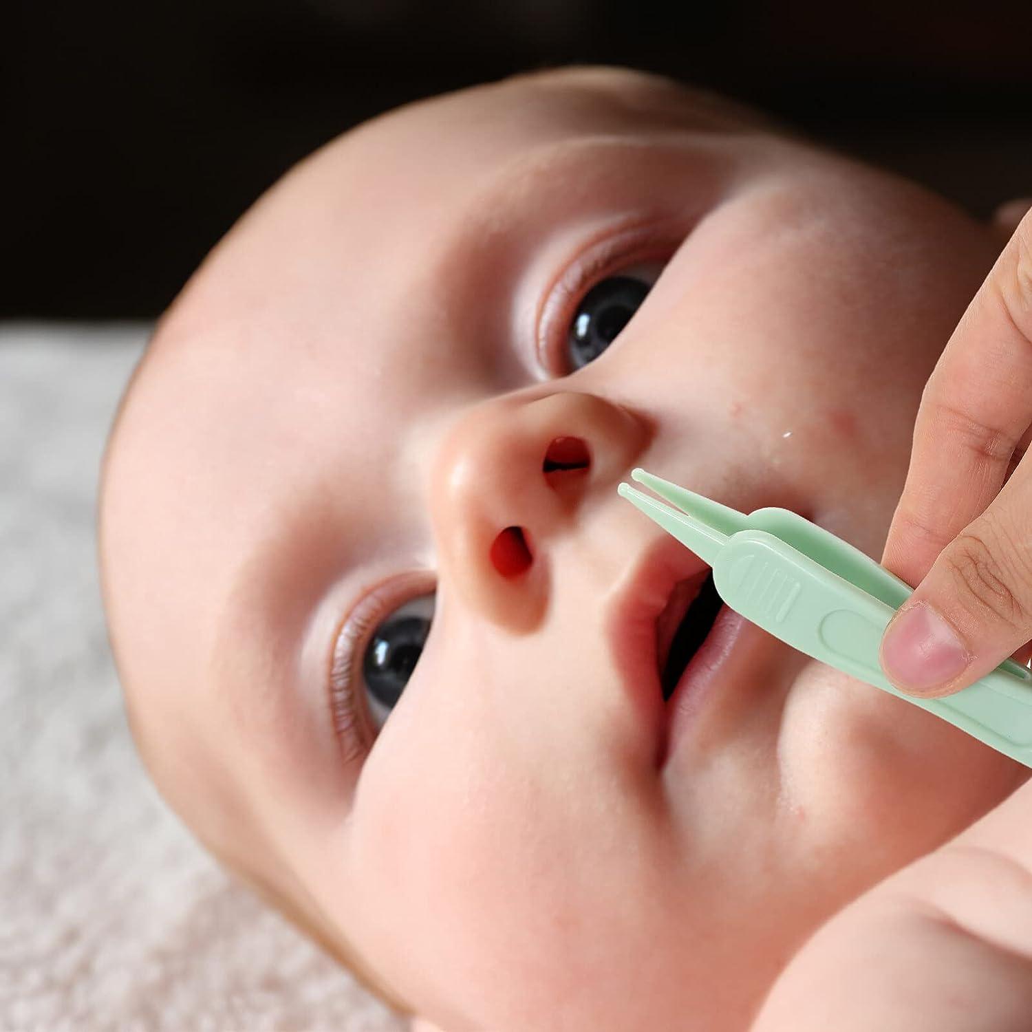 Pigeon Baby Nose Cleaning Tweezers