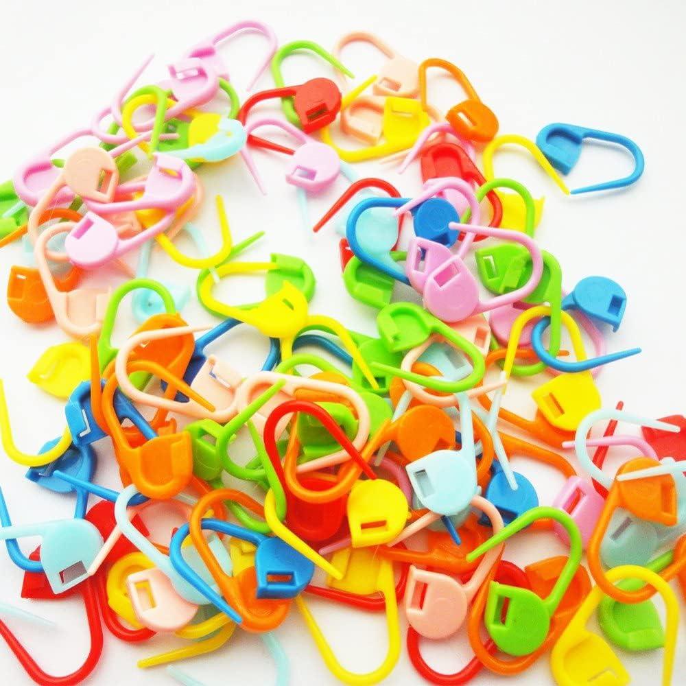 Locking Stitch Markers With Clip. 6 per Package. Use the Clip for