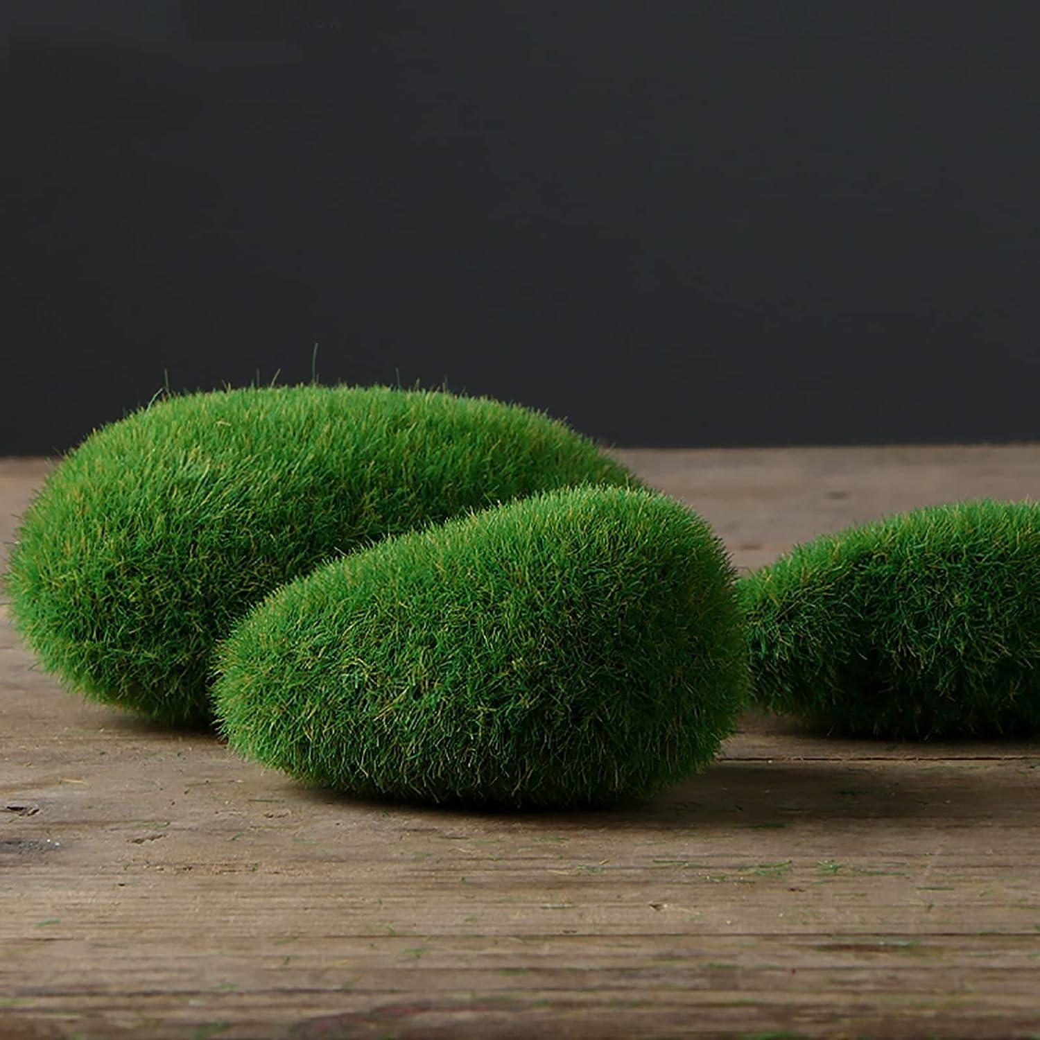 DUENEW 40PCS Artificial Moss Rocks Decorative Moss Balls Green