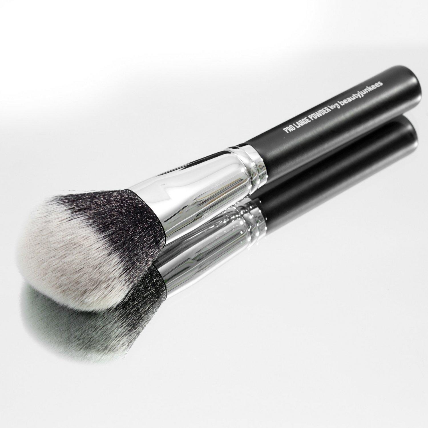 Cosmetics Jumbo Dome Powder Brush, Mineral Powder Makeup Brush for Large  Coverage, Soft Bristle Blending Brush for Makeup, Contours and Defines,  Vegan and Sensitive Skin Friendly
