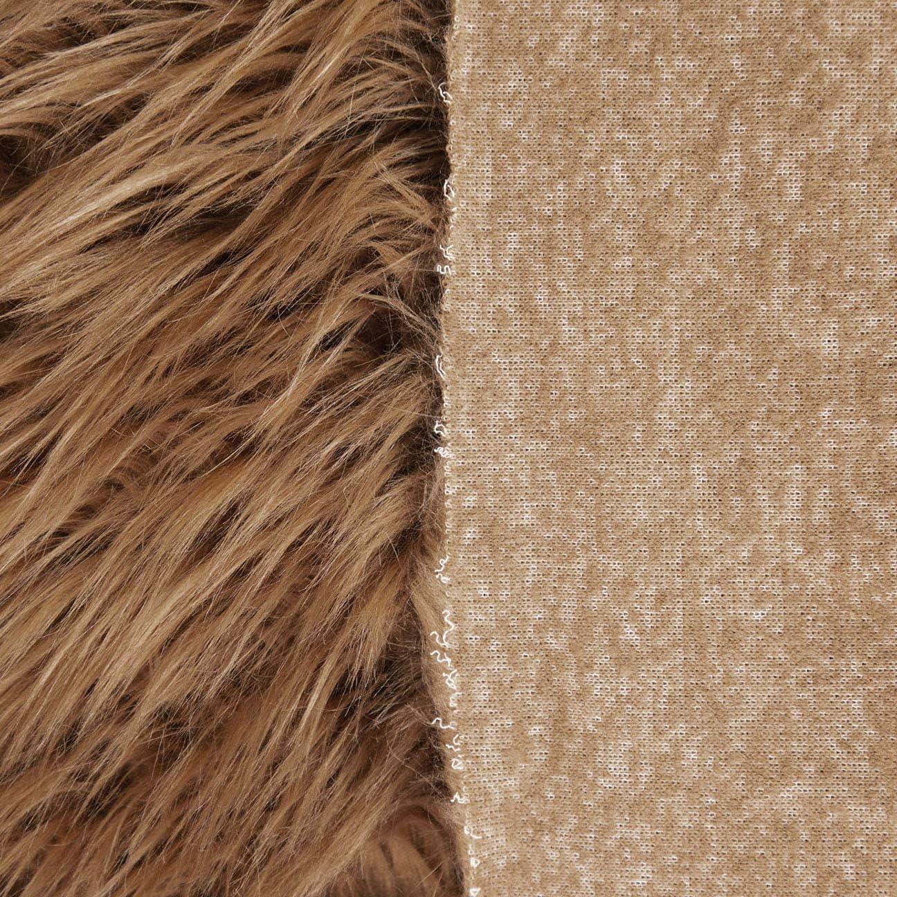 FabricLA Shaggy Faux Fur Fabric by The Yard - 72 x 60 Inches (180 cm x  150 cm) - Fake Fur Fabric for Sewing Apparel, Vests, Rugs, Pillows - Faux