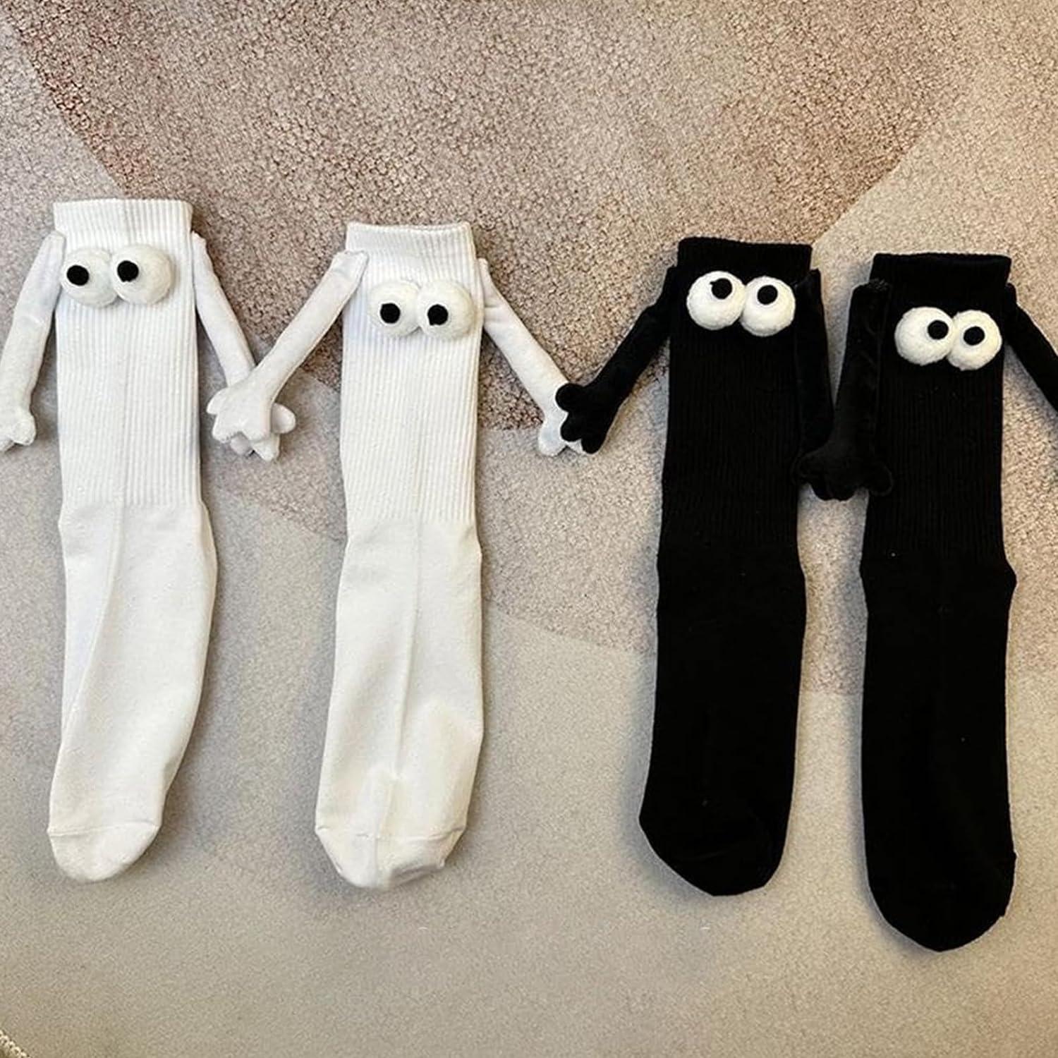 2pcs Magnetic Sucktion 3d Doll Couple Socks, Couple Holding Hands Funny  Socks, Mid-tube Cute Socks Funny Gifts For Women Men