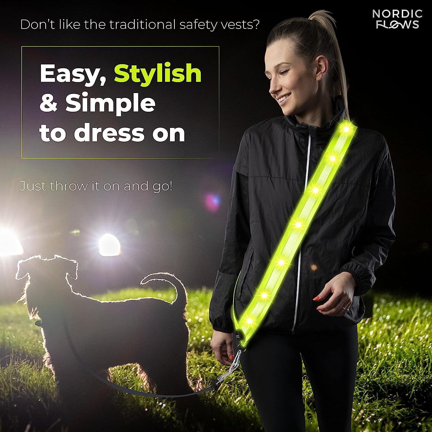 LED Reflective Belt Sash Walking Gear,Safety Lights for Walkers at  Night,High Visibility Safety Rechargeable Reflective Running Gear for Men  Women Kids Night Dog Walking Gear (Green) : : Sports & Outdoors