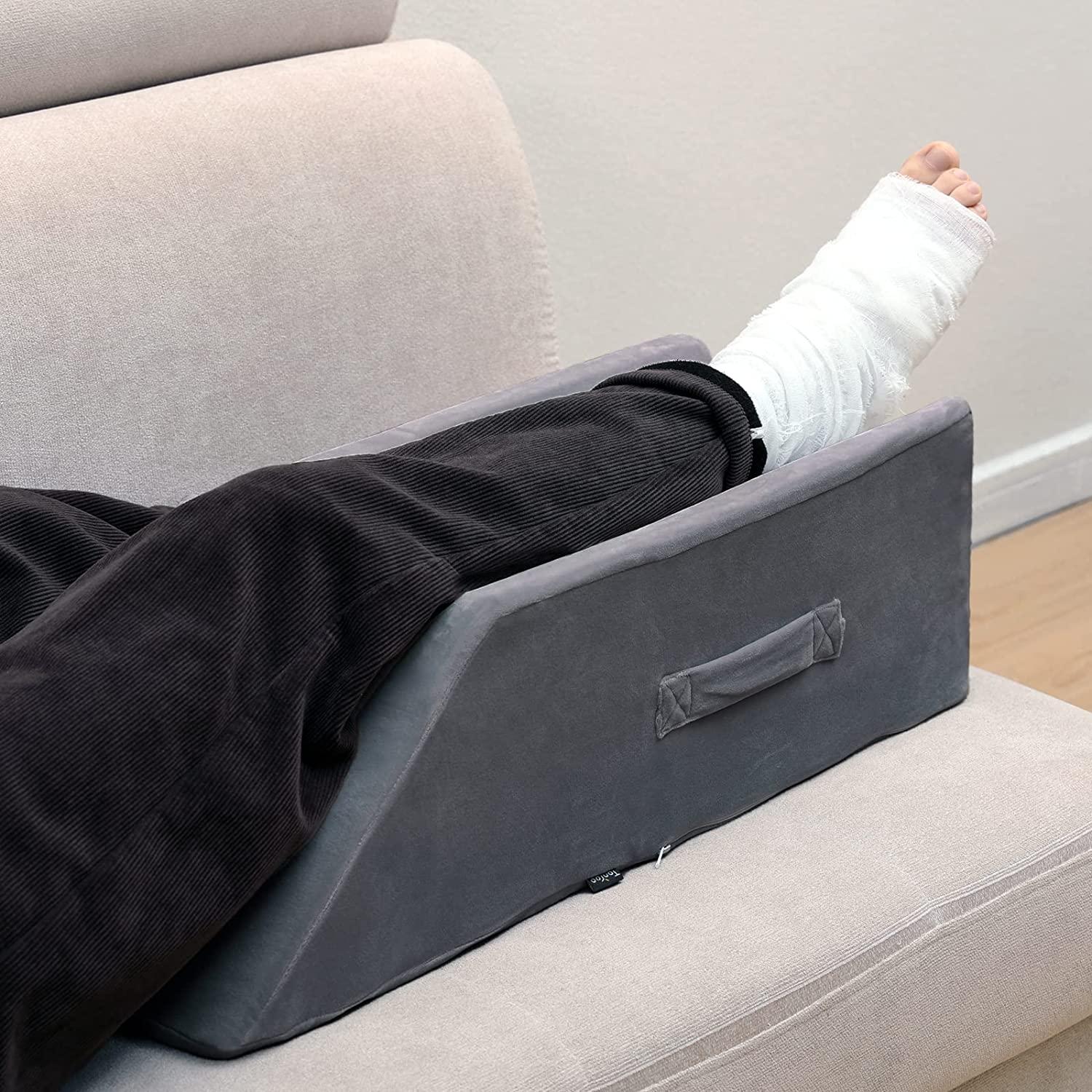 LightEase Post-Surgery Leg, Knee, Ankle Elevation Pillow, Memory Foam Leg  Elevating Pillow for Injure, Sleeping