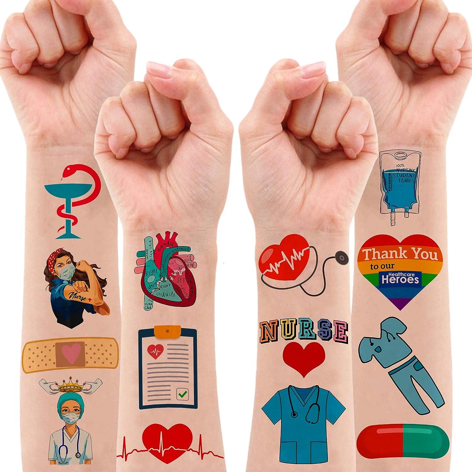Ruidoso tattoo artist offers free medical tattoos - YouTube