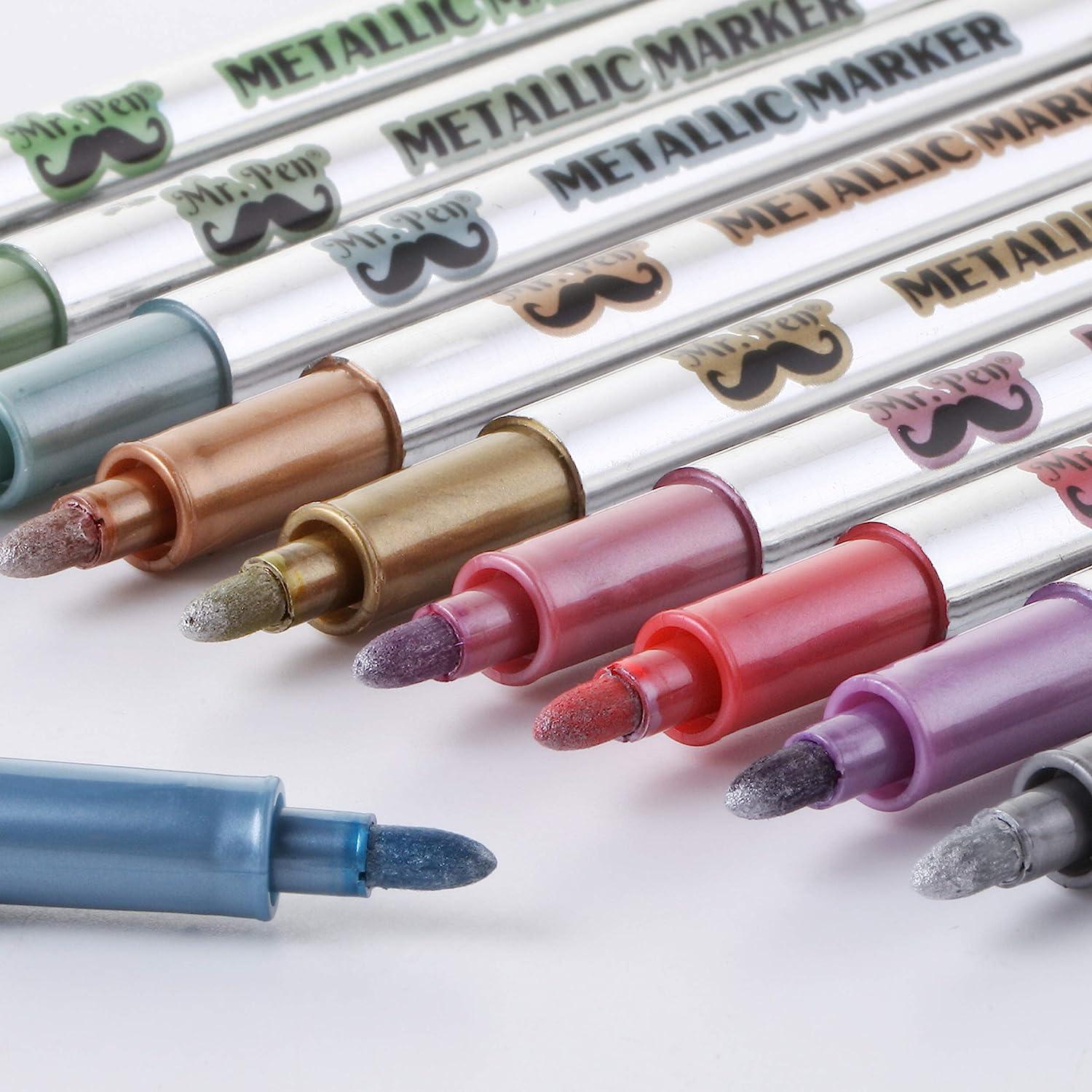 4 Pieces Metallic Marker Pens, Metallic Permanent Paint Pen Markers  Painting Pens Suitable for Black Paper Glass Signature Cards Scrapbook  Artist