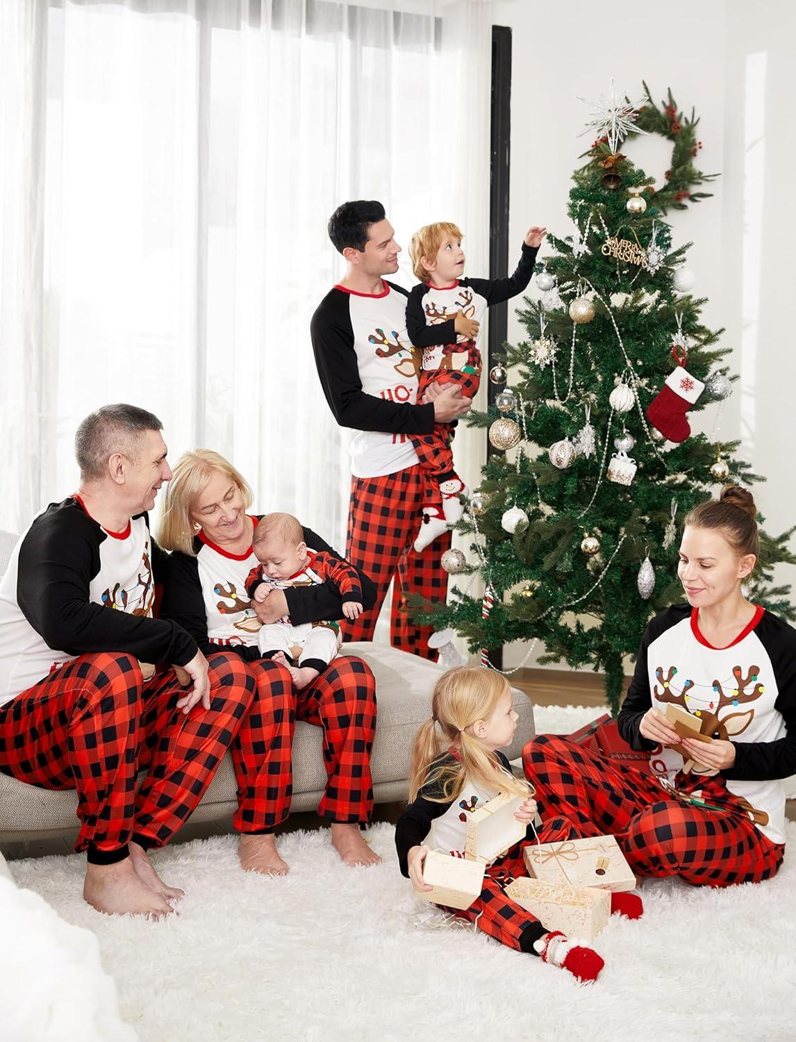 PATPAT Family Matching Christmas Pajamas Tree Snowflake and Letters Print  Sleepwear Long-sleeve Pajamas Sets Family Xmas Outfits Baby 6-9 Months Red
