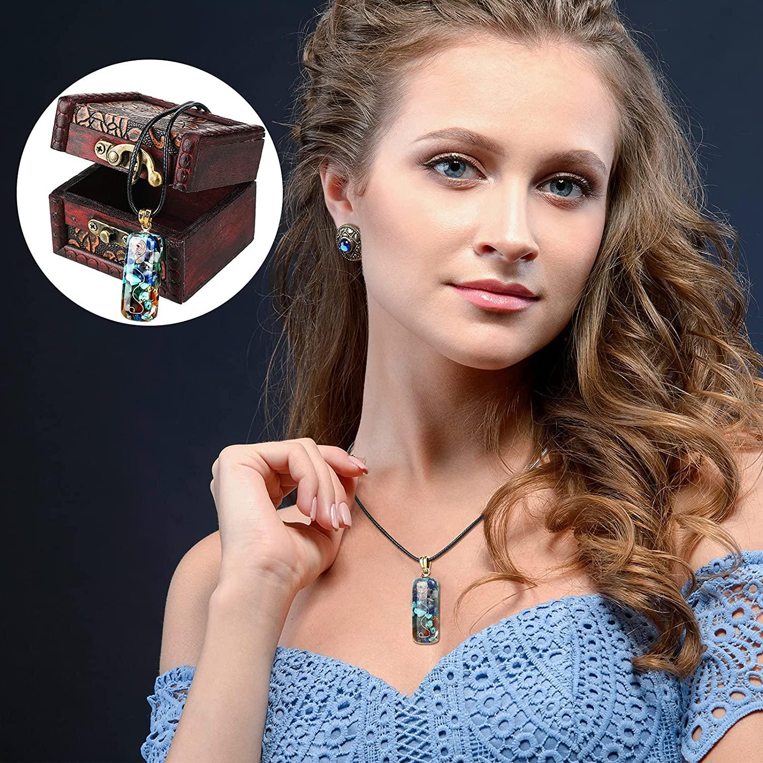 4 Pieces Orgone Chakra Healing Necklace in Hand-Carved Wooden Box, Crystal  Vibe Orgone 7 Chakra Necklace with Spiritual Pendant Adjustable Cord,  Healing Stone Gemstone Necklace for Balancing Energy